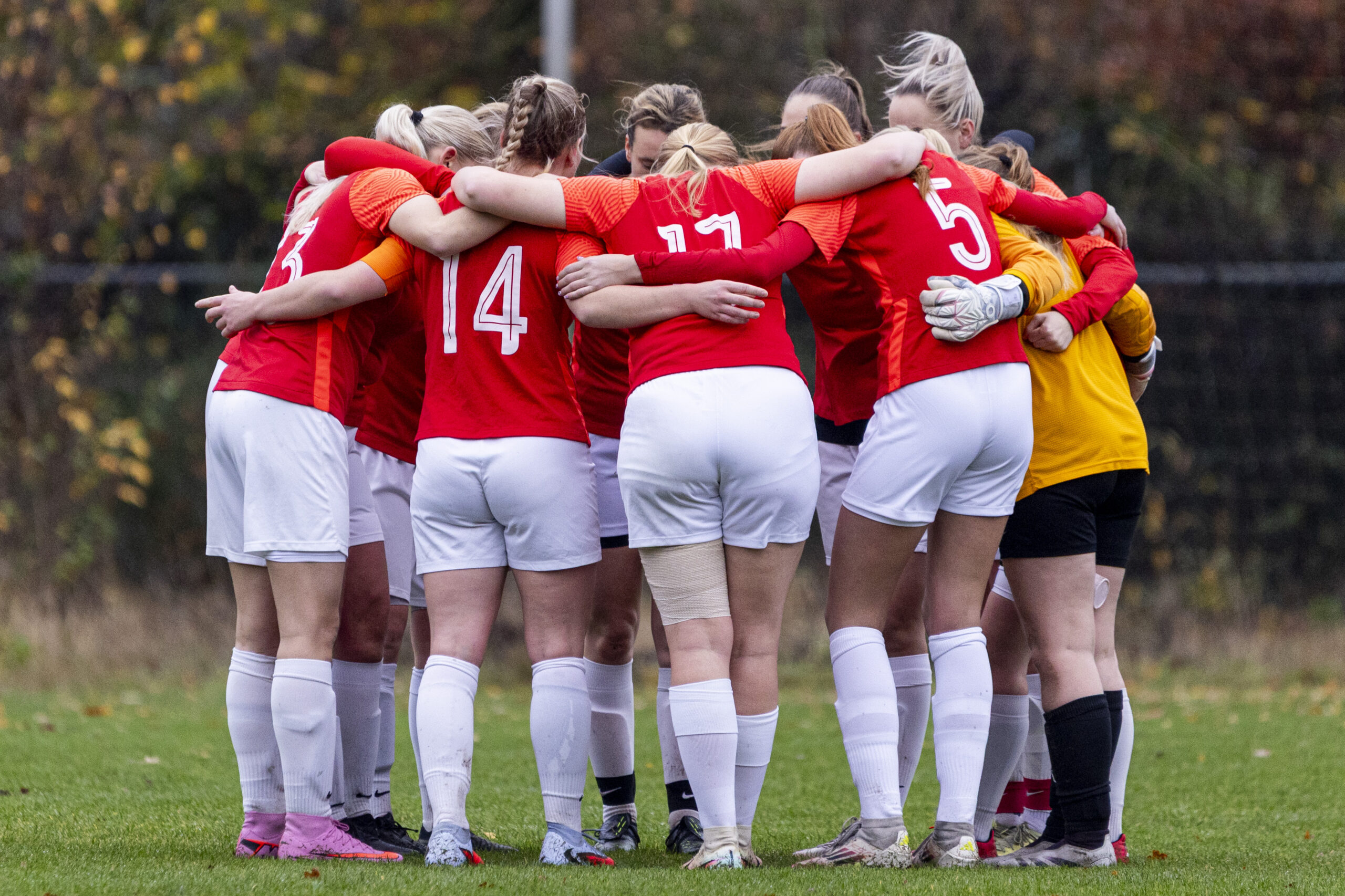 vrouwen 1, vrouwenvoetbal