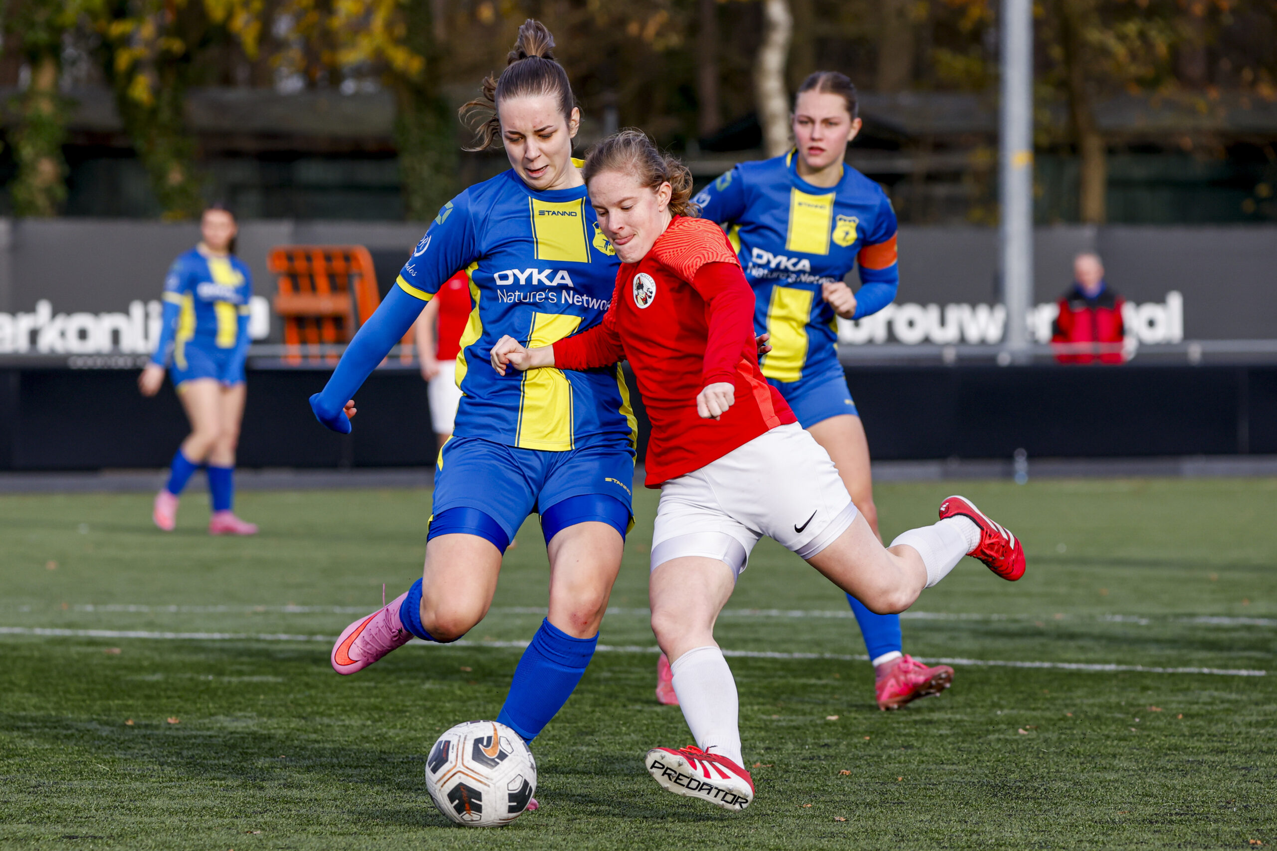 vrouwen 1, vrouwenvoetbal